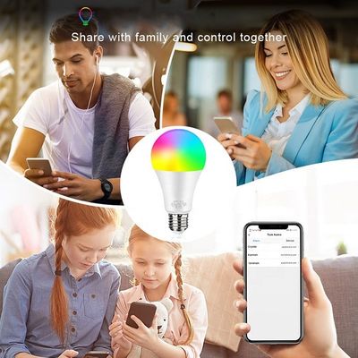 Trabalhos dos bulbos do diodo emissor de luz de Dimmable E26 Smart WiFi com Alexa Google Home 2700K-6500K RGBWW